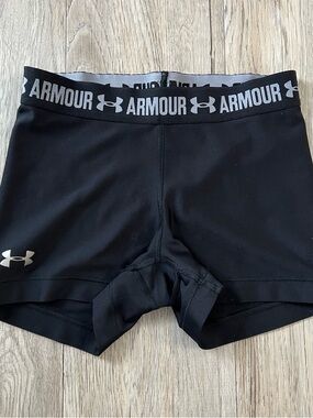 Under Armour Black Women's Performance Bike Shorts with Branded Waistband